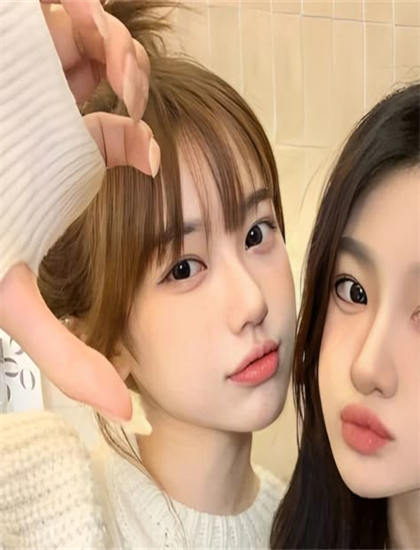 97ai蜜桃图片_更衣室的激情(高H)_韩国电影老千